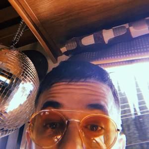 Meet your Posher, Kenjamin